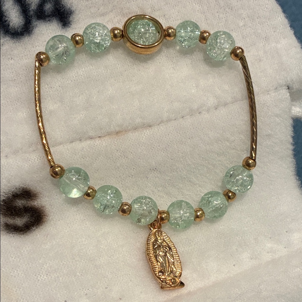 Elegant Gold and Aquamarine Beaded Bracelet